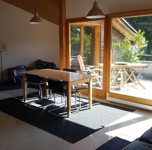 Апартаменты Moderne Attraktive Dachwohnung Fuer Max. 6 Personen In Ruhiger Umgebung