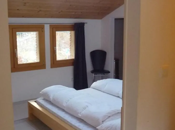 Moderne Attraktive Dachwohnung Fuer Max. 6 Personen In Ruhiger Umgebung * Flims