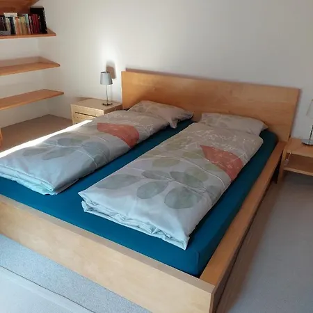 Moderne Attraktive Dachwohnung Fuer Max. 6 Personen In Ruhiger Umgebung Апартаменты