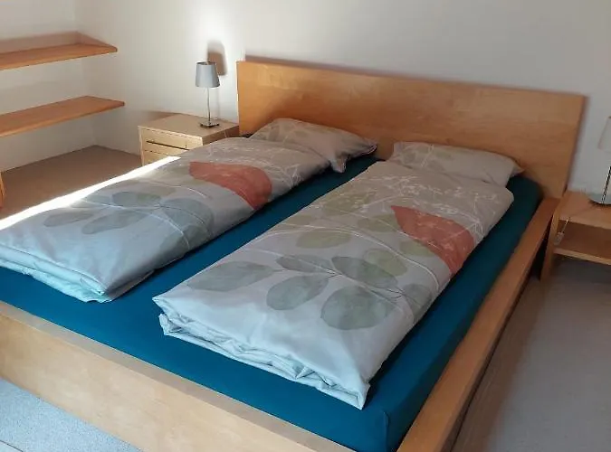 Moderne Attraktive Dachwohnung Fuer Max. 6 Personen In Ruhiger Umgebung Apartment